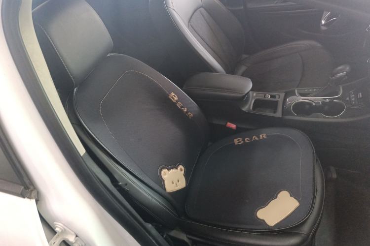 Used Buick Verano 2020 20T CVT Leading Edition Right Front Seat