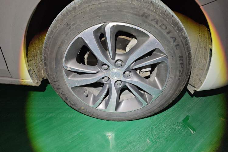 Used Buick Verano 2020 20T CVT Leading Edition Right Front Wheel Hub