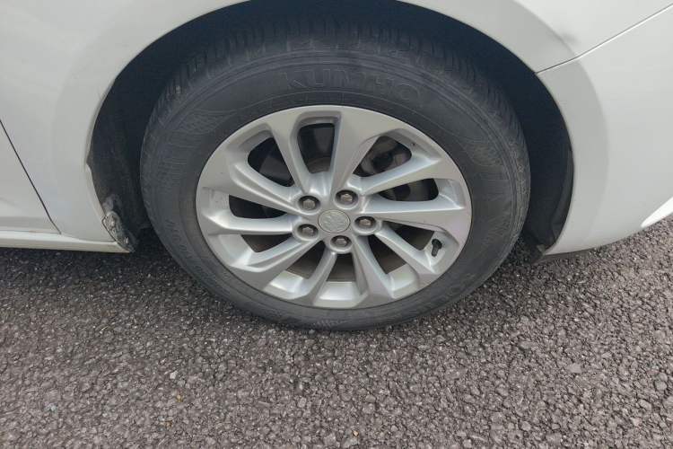 Used Buick Verano 2020 15T Automatic Trend Edition Right Front Wheel Hub