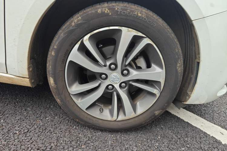 Used Buick Verano 2020 20T CVT Leading Edition Right Front Wheel Hub