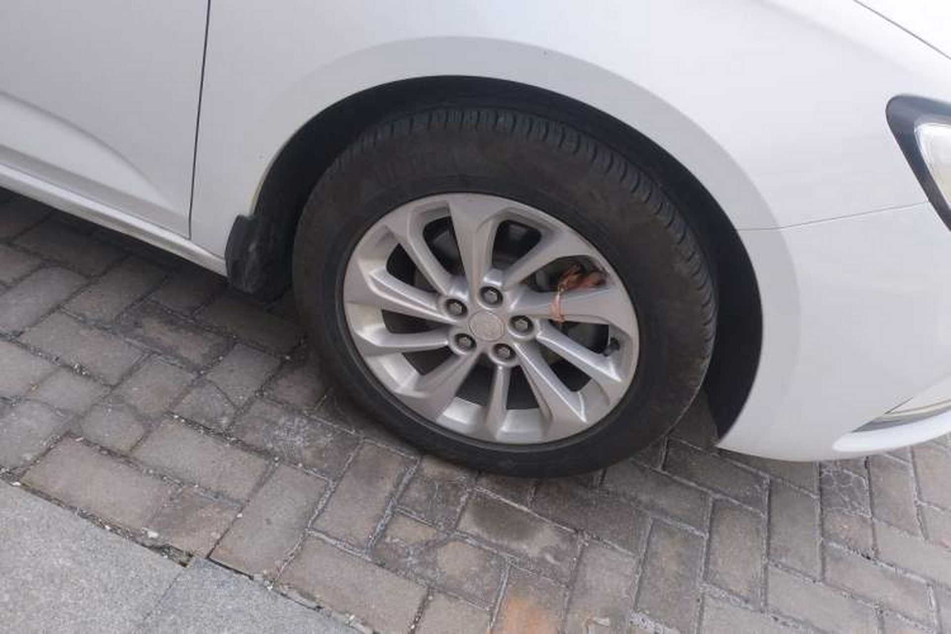 Used Buick Verano 2020 15T Automatic Trend Edition Right Front Wheel Hub