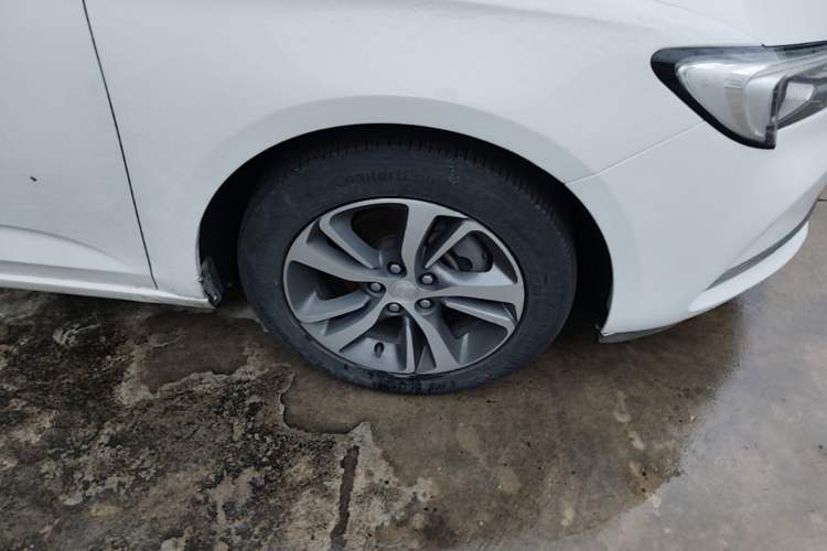 Used Buick Verano 2020 20T CVT Leading Edition Right Front Wheel Hub