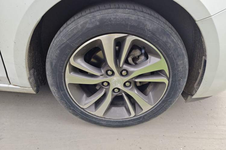 Used Buick Verano 2020 20T CVT Leading Edition Right Front Wheel Hub
