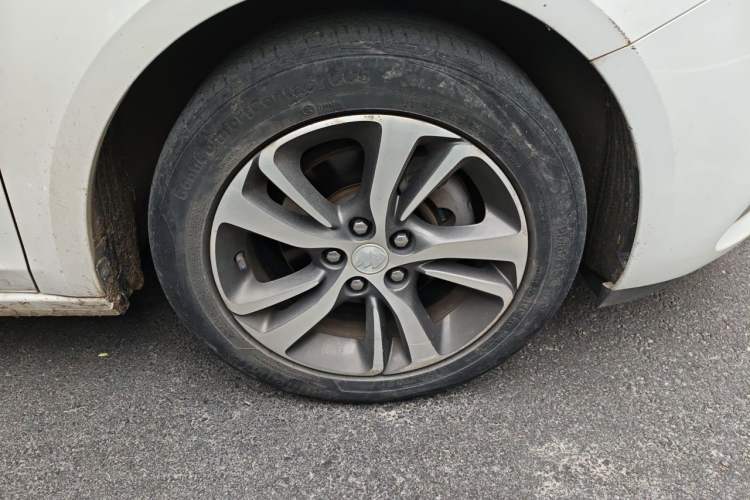 Used Buick Verano 2020 20T CVT Leading Edition Right Front Wheel Hub