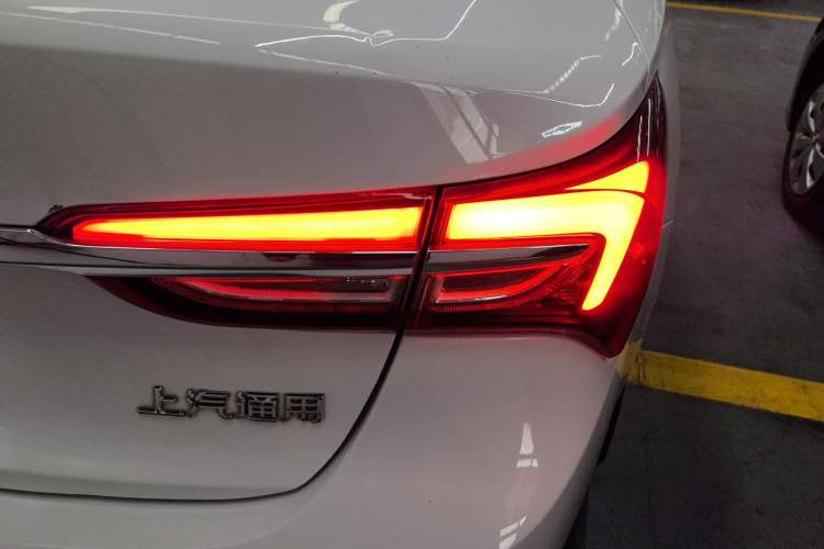 Used Buick Verano 2020 20T CVT Leading Edition Right Rear Taillight