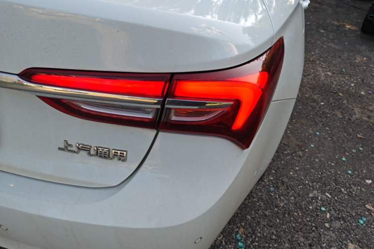 Used Buick Verano 2020 20T CVT Luxury Version Right Rear Taillight