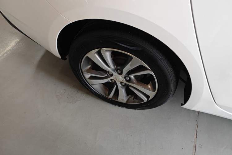 Used Buick Verano 2020 20T CVT Leading Edition Right Rear Wheel Hub