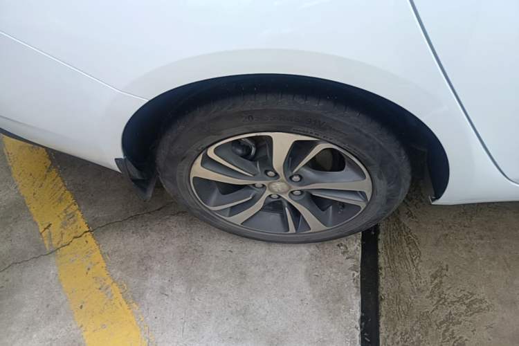 Used Buick Verano 2020 20T CVT Leading Edition Right Rear Wheel Hub