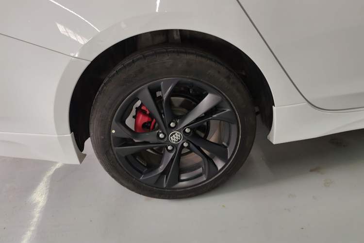 Used Buick Verano 2020 GS 20T CVT Luxury Model Right Rear Wheel Hub