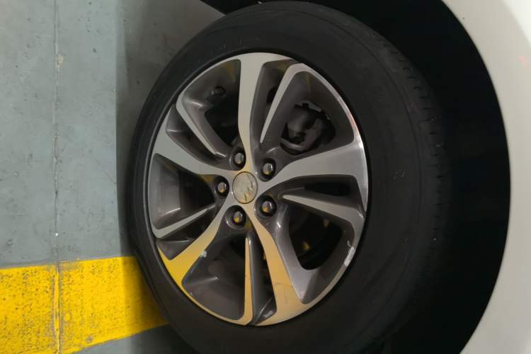 Used Buick Verano 2020 20T CVT Leading Edition Right Rear Wheel Hub