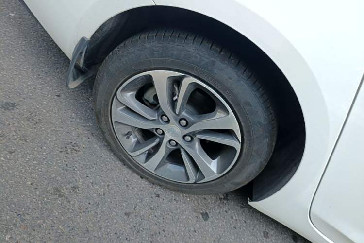 Used Buick Verano 2020 20T CVT Leading Edition Right Rear Wheel Hub