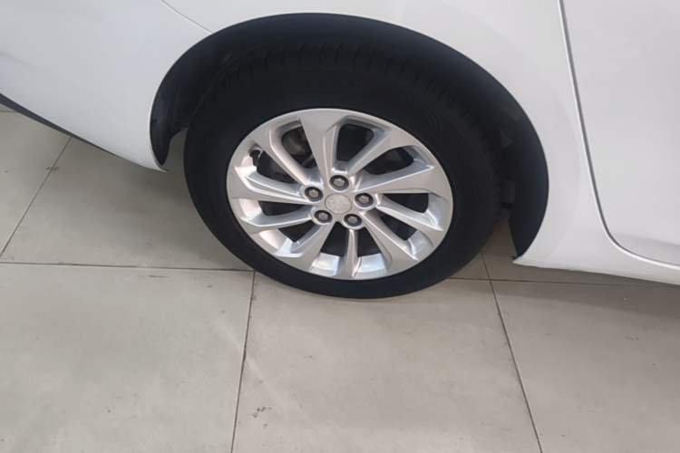 Used Buick Verano 2020 15T Automatic Trend Edition Right Rear Wheel Hub