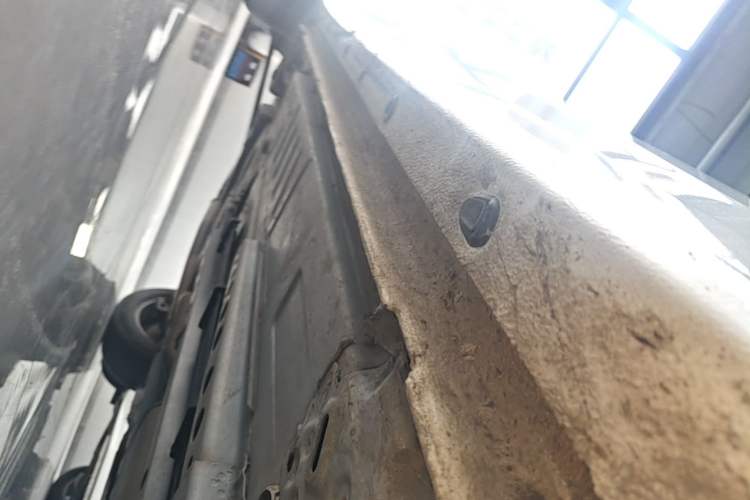 Used Buick Verano 2020 20T CVT Leading Edition Right Side Sill
