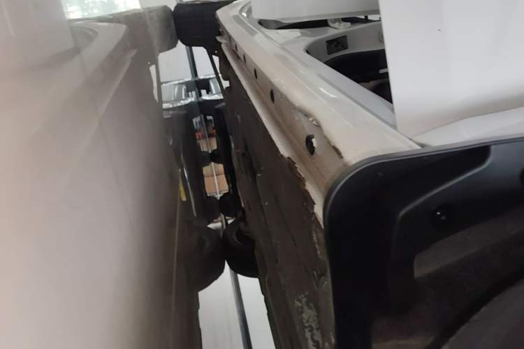 Used Buick Verano 2020 20T CVT Leading Edition Right Side Sill