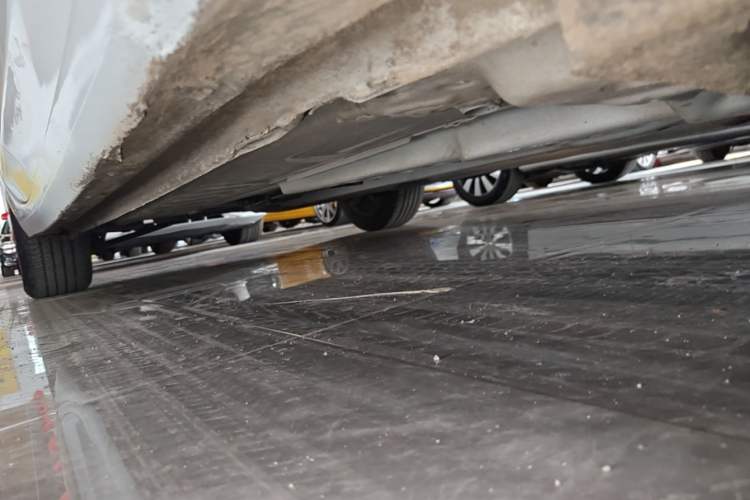 Used Buick Verano 2020 20T CVT Leading Edition Right Side Sill