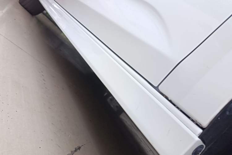 Used Buick Verano 2020 GS 20T CVT Luxury Model Right Side Sill