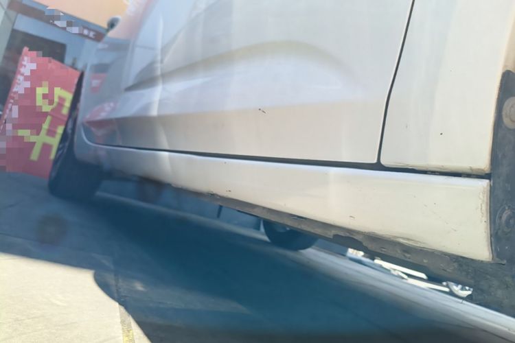 Used Buick Verano 2020 20T CVT Leading Edition Right Side Sill