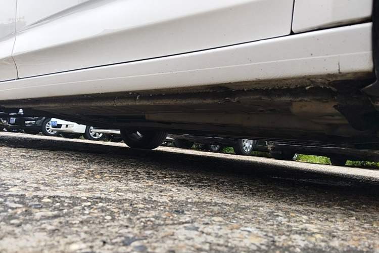 Used Buick Verano 2020 20T CVT Leading Edition Right Side Sill