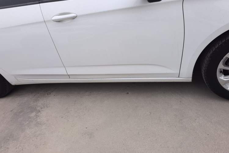 Used Buick Verano 2020 15T Automatic Trend Edition Right Side Sill