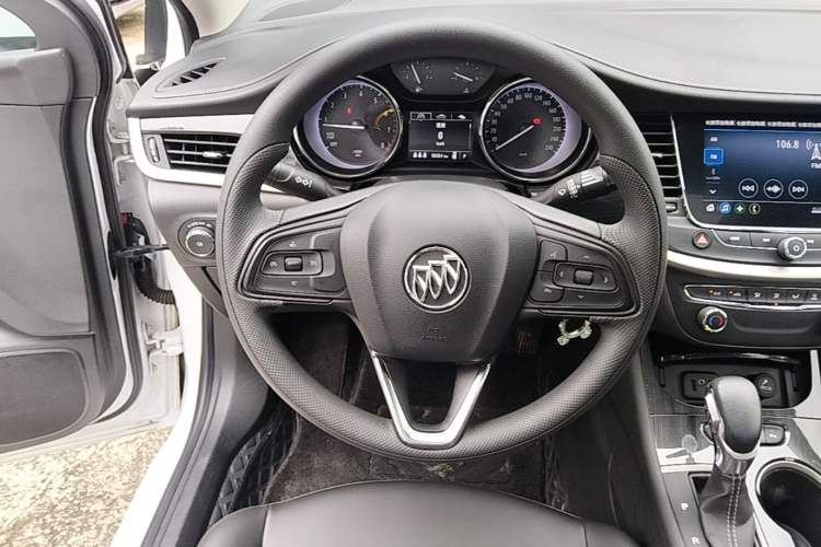 Used Buick Verano 2020 20T CVT Leading Edition Steering Wheel