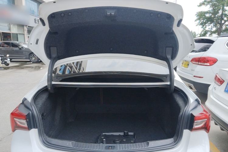 Used Buick Verano 2020 20T CVT Leading Edition Trunk