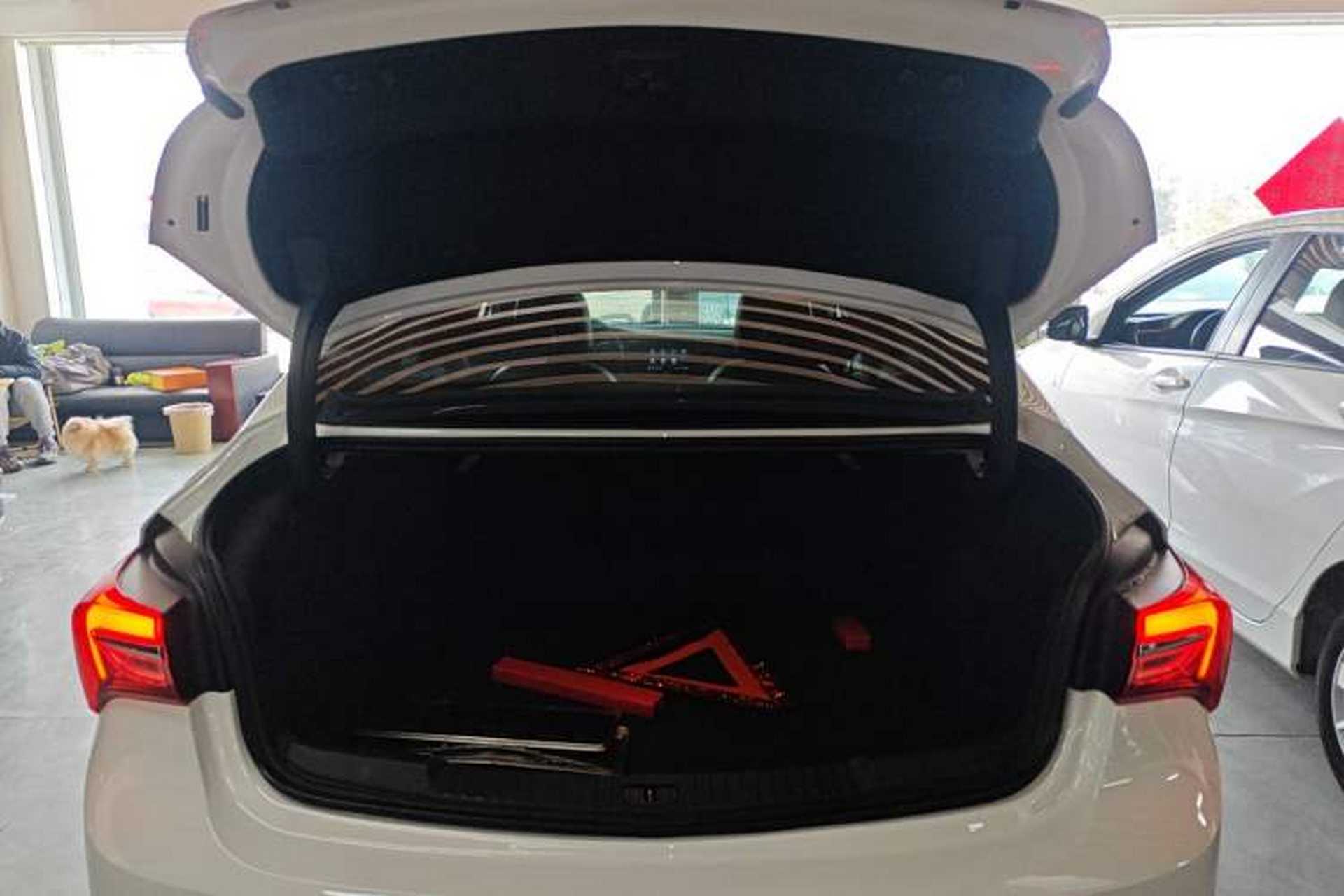 Used Buick Verano 2020 20T CVT Leading Edition Trunk