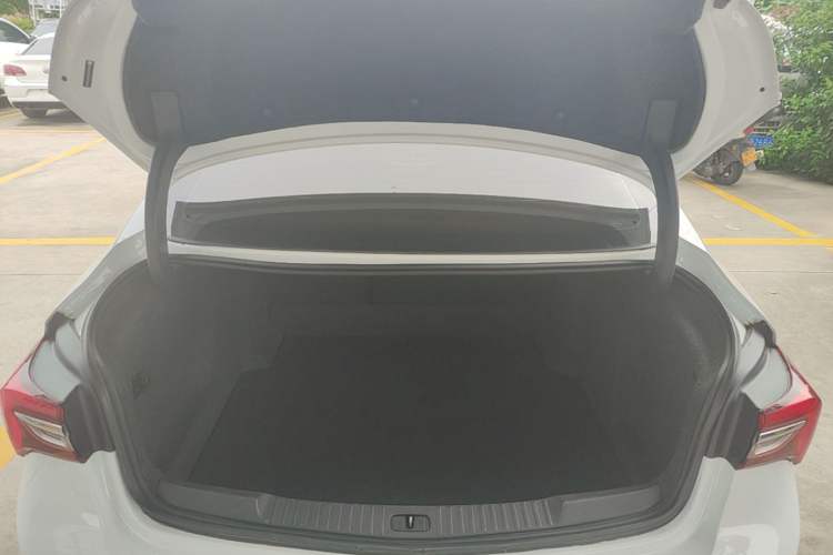 Used Buick Verano 2020 20T CVT Leading Edition Trunk