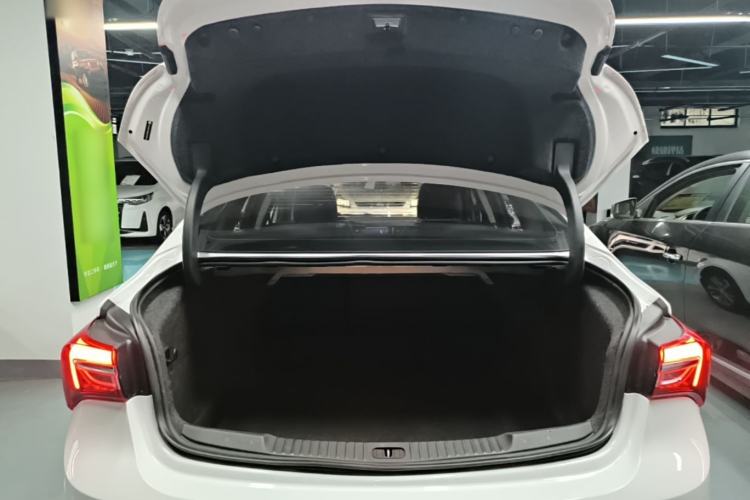 Used Buick Verano 2020 20T CVT Leading Edition Trunk