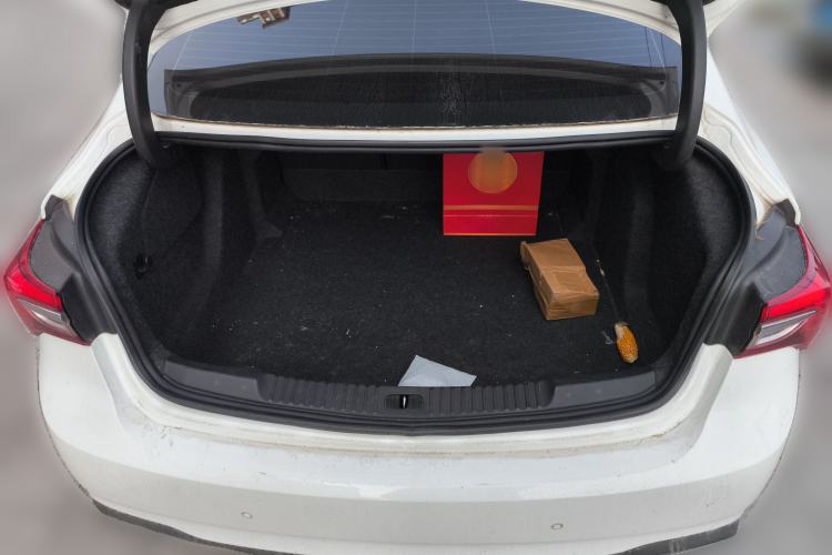 Used Buick Verano 2020 20T CVT Leading Edition Trunk