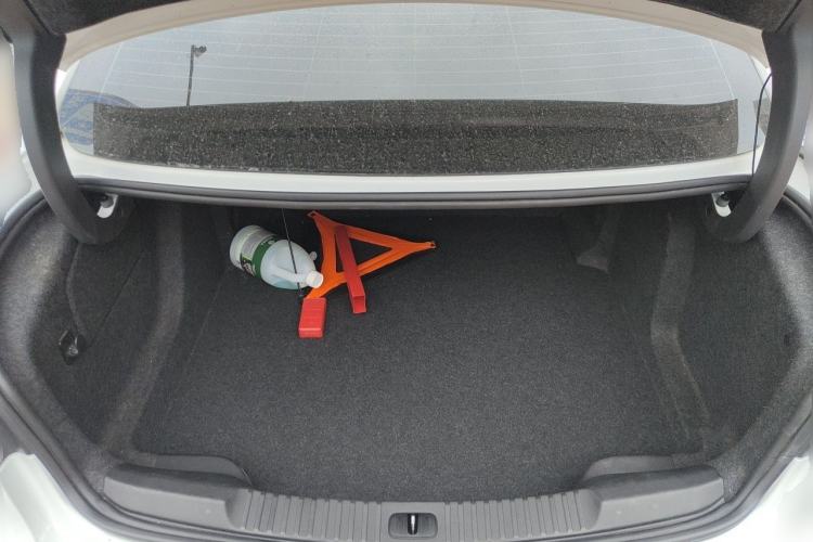 Used Buick Verano 2020 20T CVT Leading Edition Trunk