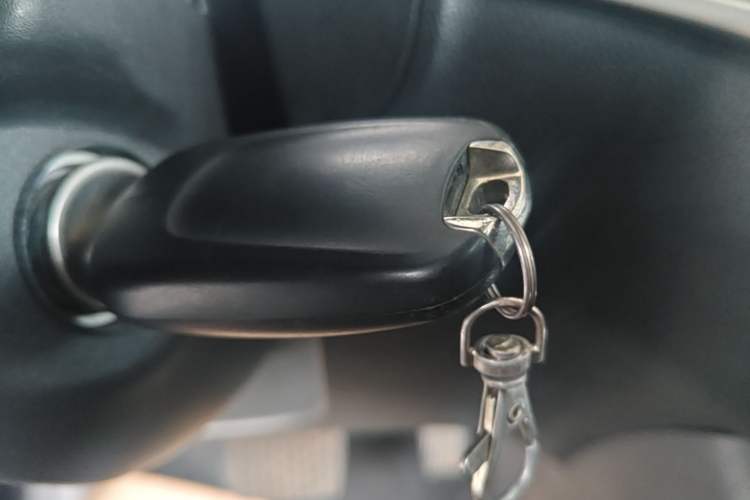 Used Buick Verano 2020 20T CVT Leading Edition Vehicle Key