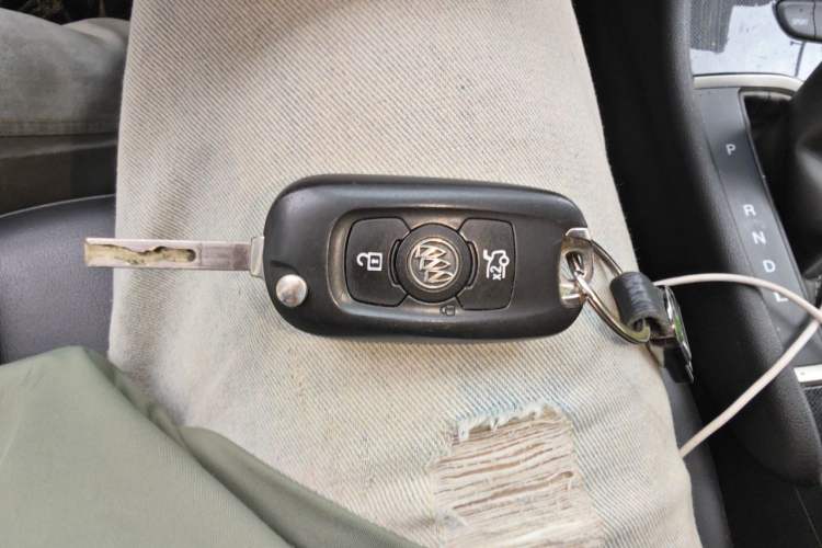 Used Buick Verano 2020 20T CVT Leading Edition Vehicle Key