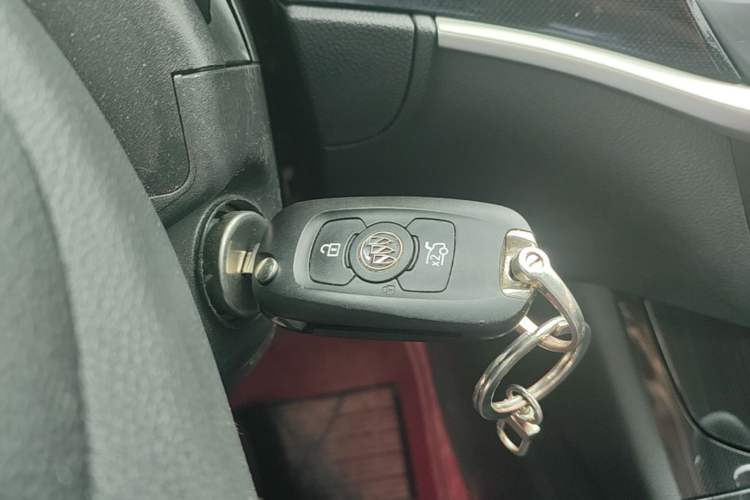 Used Buick Verano 2020 20T CVT Leading Edition Vehicle Key