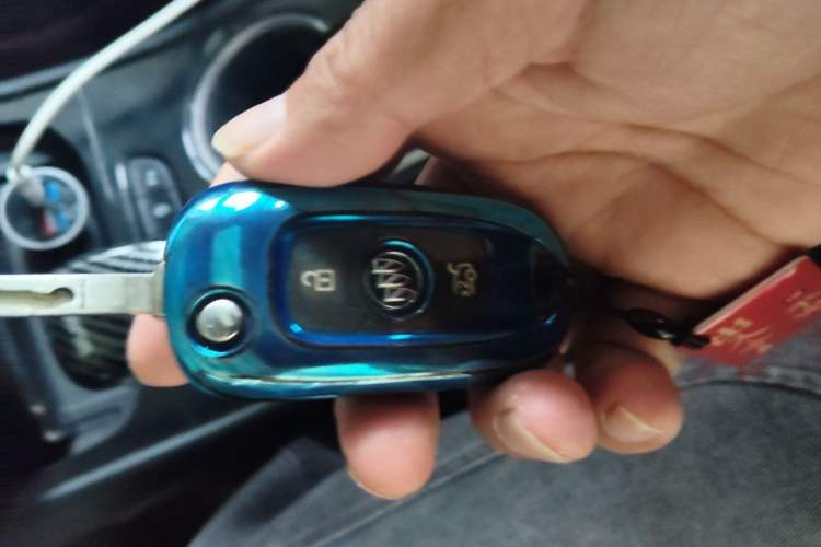 Used Buick Verano 2020 20T CVT Leading Edition Vehicle Key