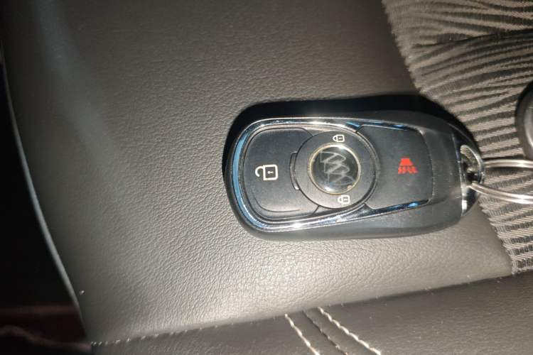 Used Buick Verano 2020 20T CVT Leading Edition Vehicle Key