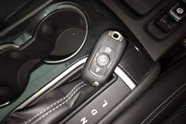 Used Buick Verano 2020 20T CVT Leading Edition Vehicle Key
