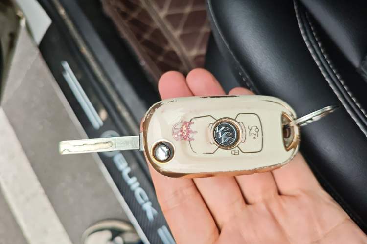 Used Buick Verano 2020 20T CVT Leading Edition Vehicle Key
