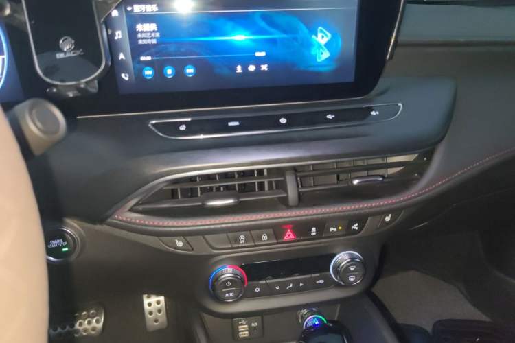 Used Buick Verano 2022 Pro GS Gale Edition Audio And AC Panel