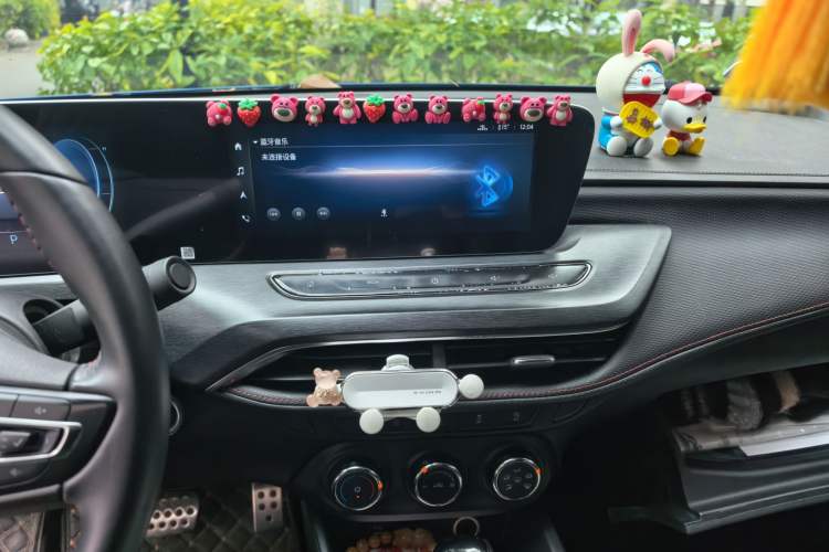 Used Buick Verano 2022 Pro GS Wind-Chasing Edition Audio And AC Panel