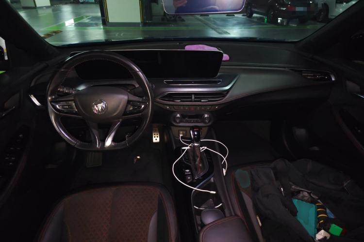Used Buick Verano 2022 Pro GS Gale Edition Center Console