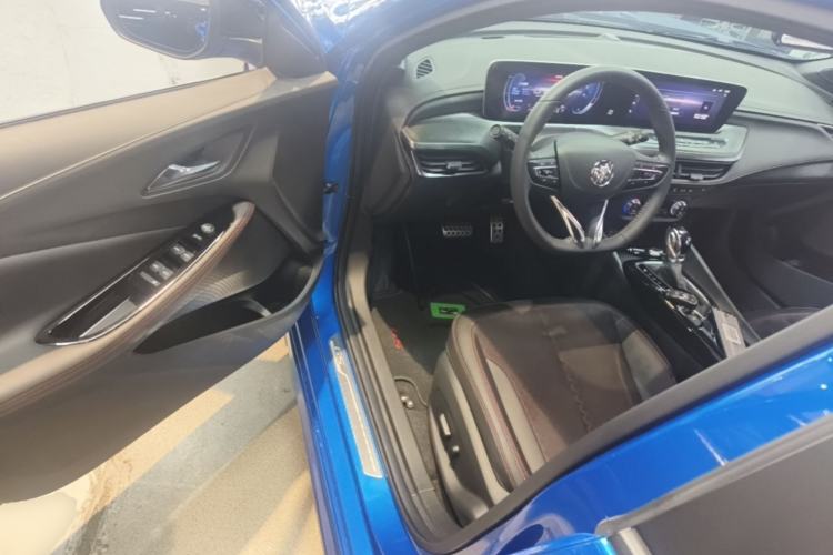 Used Buick Verano 2022 Pro GS Gale Edition Driver Seat