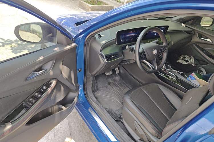 Used Buick Verano 2022 Pro GS Wind-Chasing Edition Driver Seat