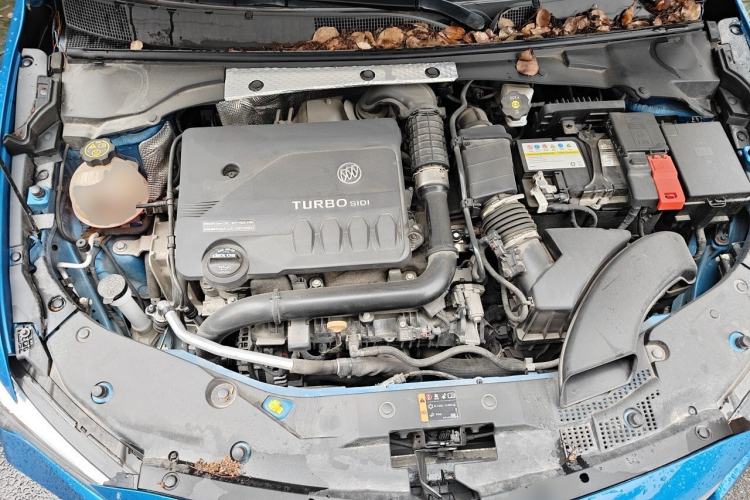 Used Buick Verano 2022 Pro GS Wind-Chasing Edition Engine Bay