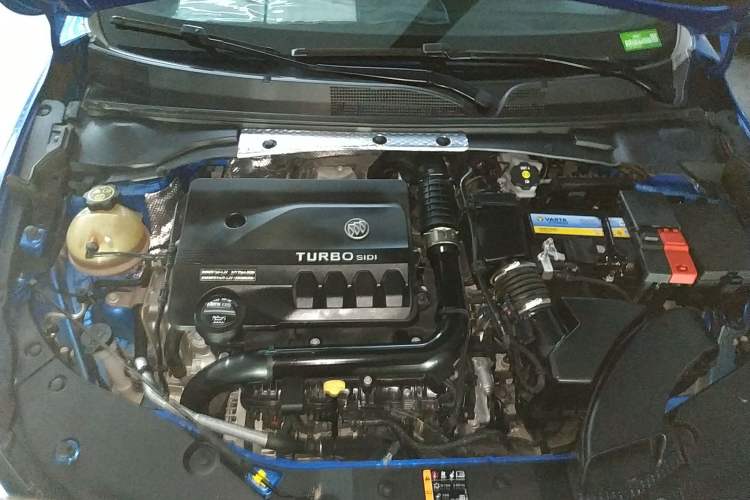 Used Buick Verano 2022 Pro GS Wind-Chasing Edition Engine Bay