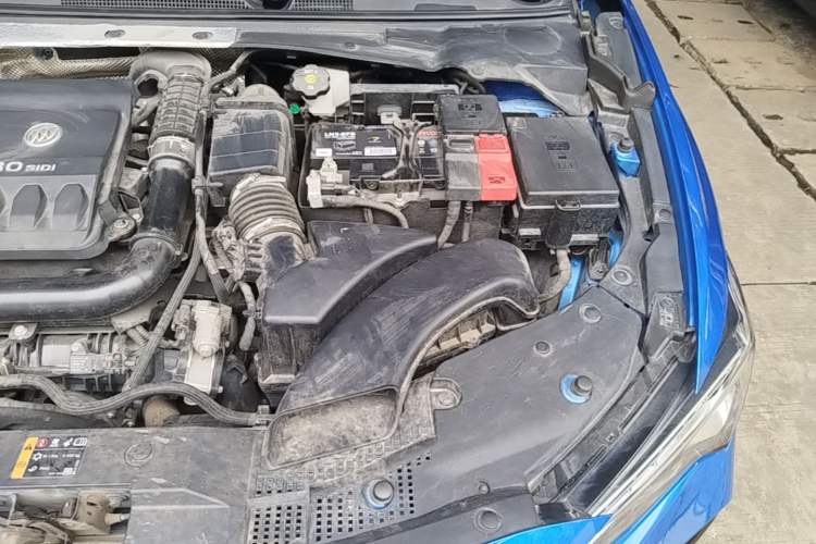 Used Buick Verano 2022 Pro GS Gale Edition Engine Bay Left