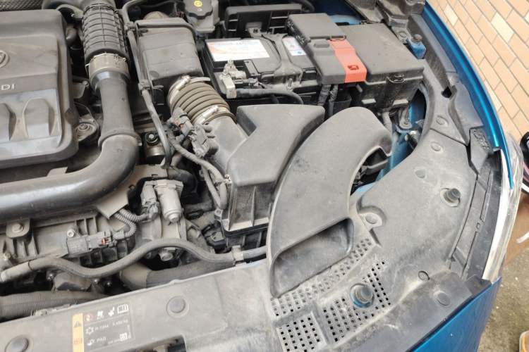 Used Buick Verano 2022 Pro GS Wind-Chasing Edition Engine Bay Left