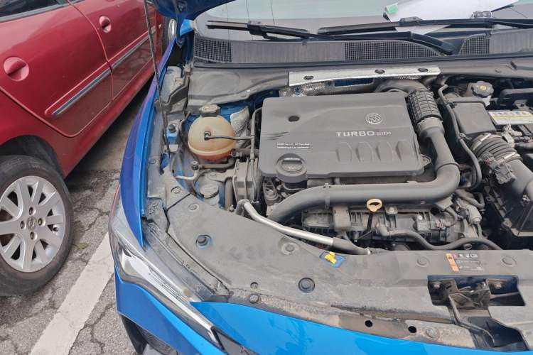 Used Buick Verano 2022 Pro GS Gale Edition Engine Bay Right