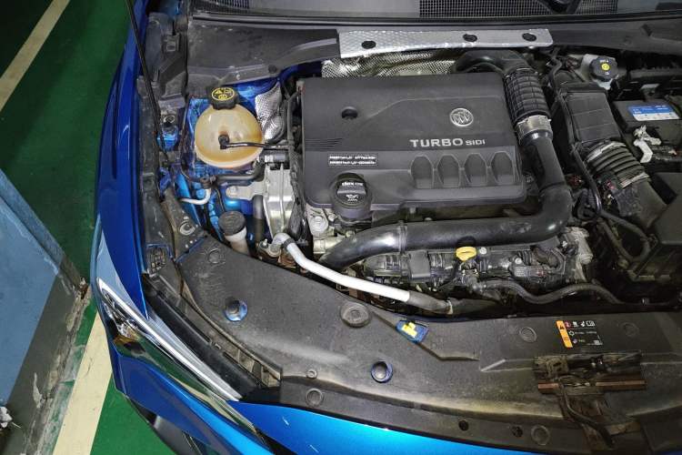 Used Buick Verano 2022 Pro GS Wind-Chasing Edition Engine Bay Right
