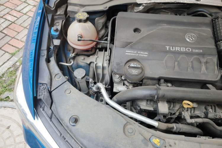 Used Buick Verano 2022 Pro GS Wind-Chasing Edition Engine Bay Right