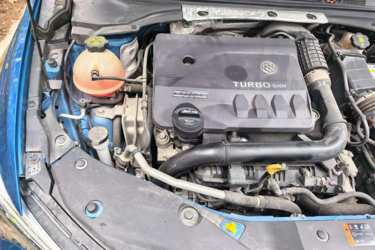 Used Buick Verano 2022 Pro GS Wind-Chasing Edition Engine Bay Right